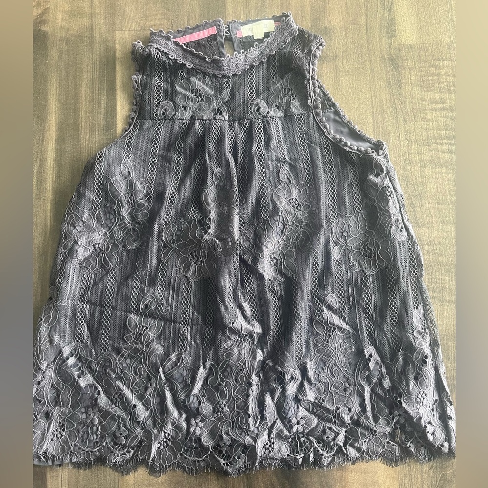 Taylor & Sage top